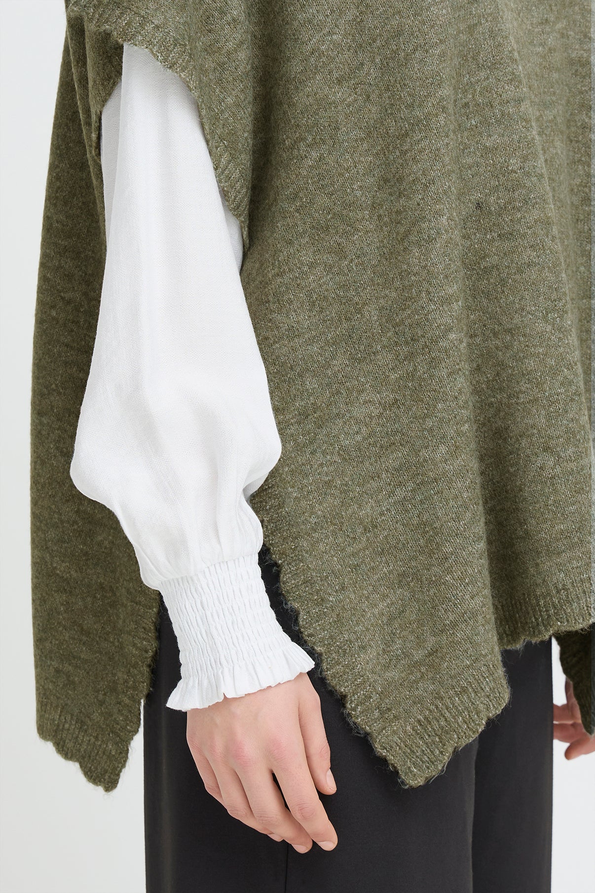 Fransa FRELISE PONCHO 1