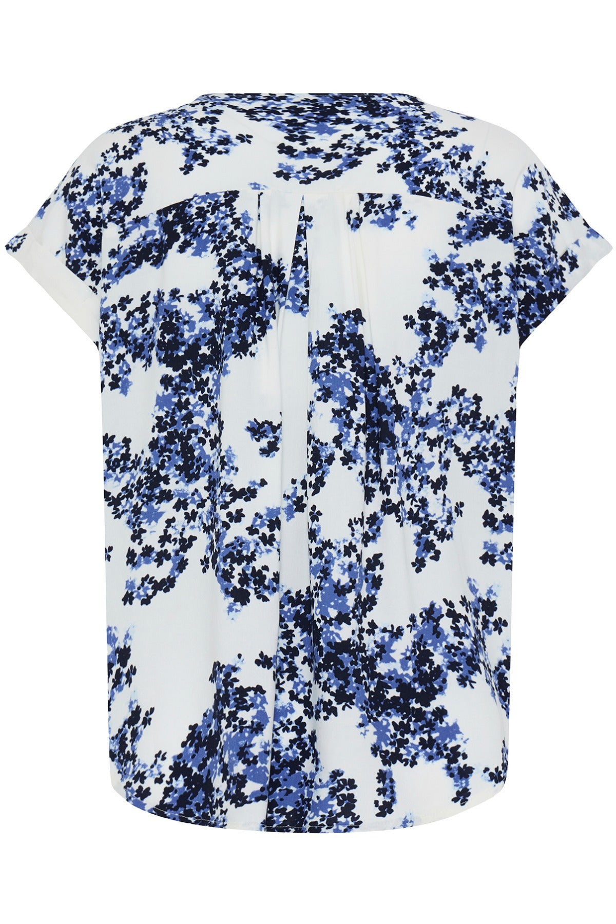 Kortærmet hvid skjortebluse med blå blomsterprint og løs pasform.