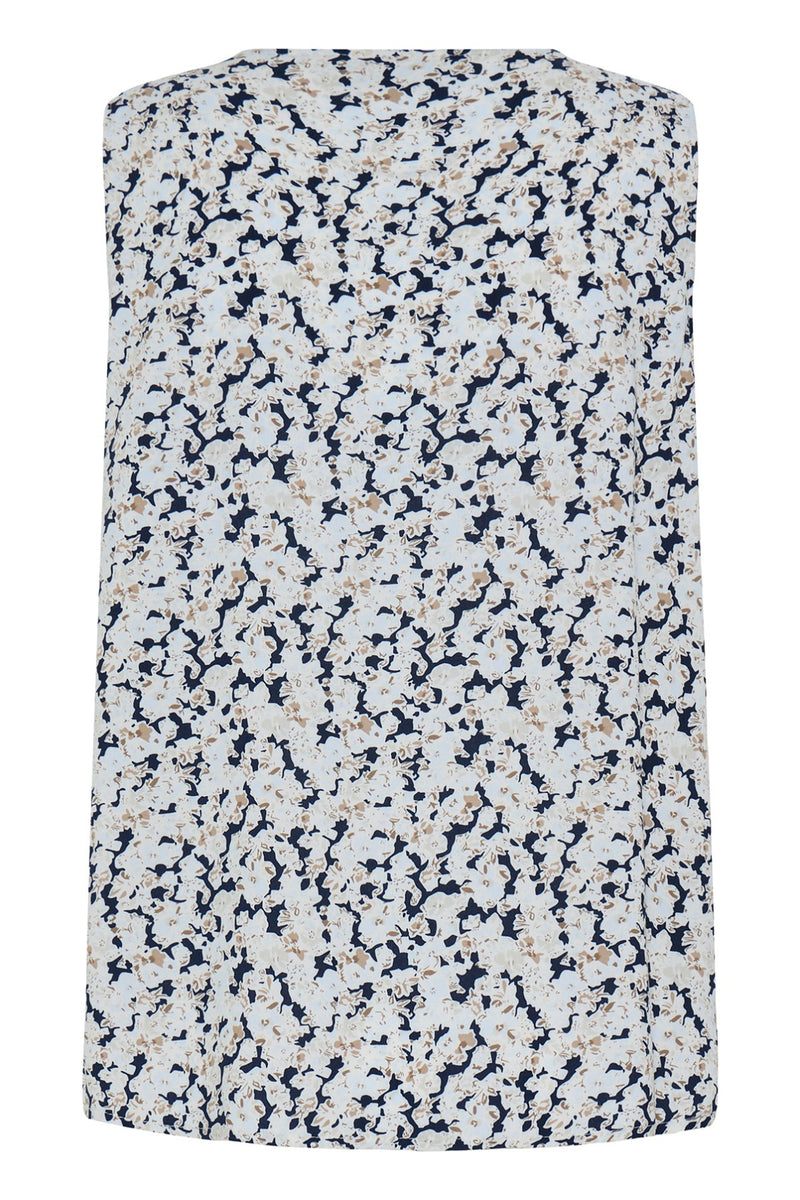 Ærmeløs bluse med navy blå boho-blomstermønster og rund halsudskæring.