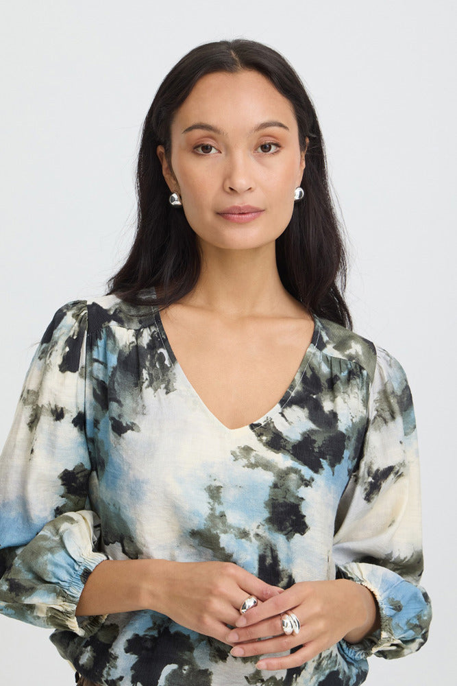FRARIANA BL 19 - Bluse med lange ballonærmer