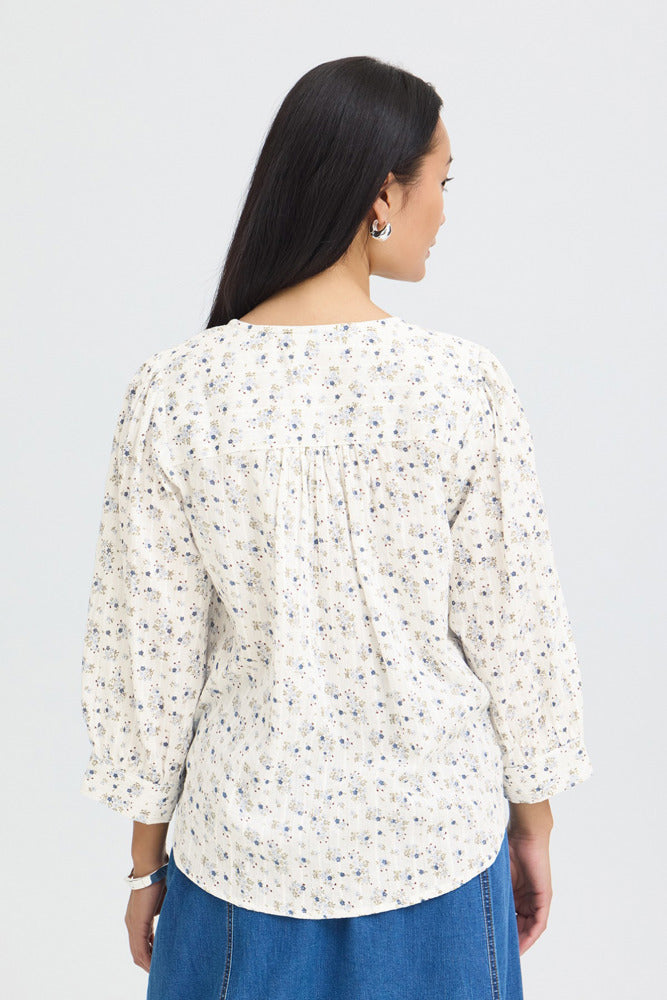 FREASA SH 1 - Blomstret bluse med fine detaljer