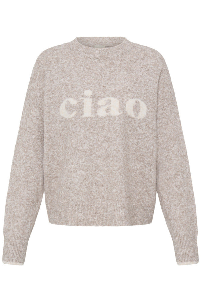 Langærmet beige striktrøje i uldkvalitet med rund hals og tekst "ciao" på fronten.