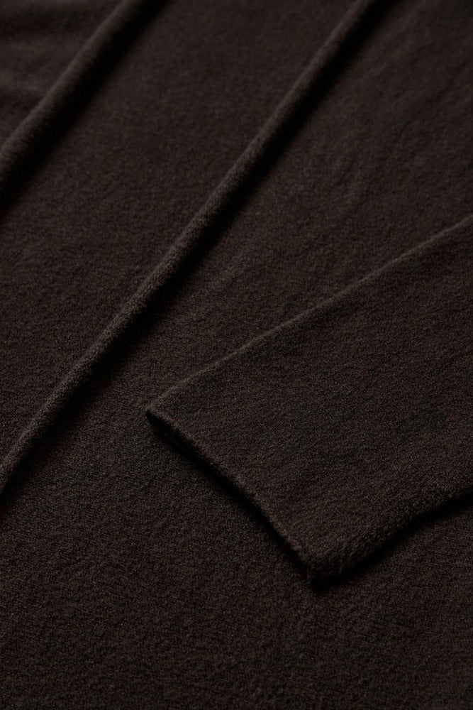 Lang finstrikket cardigan