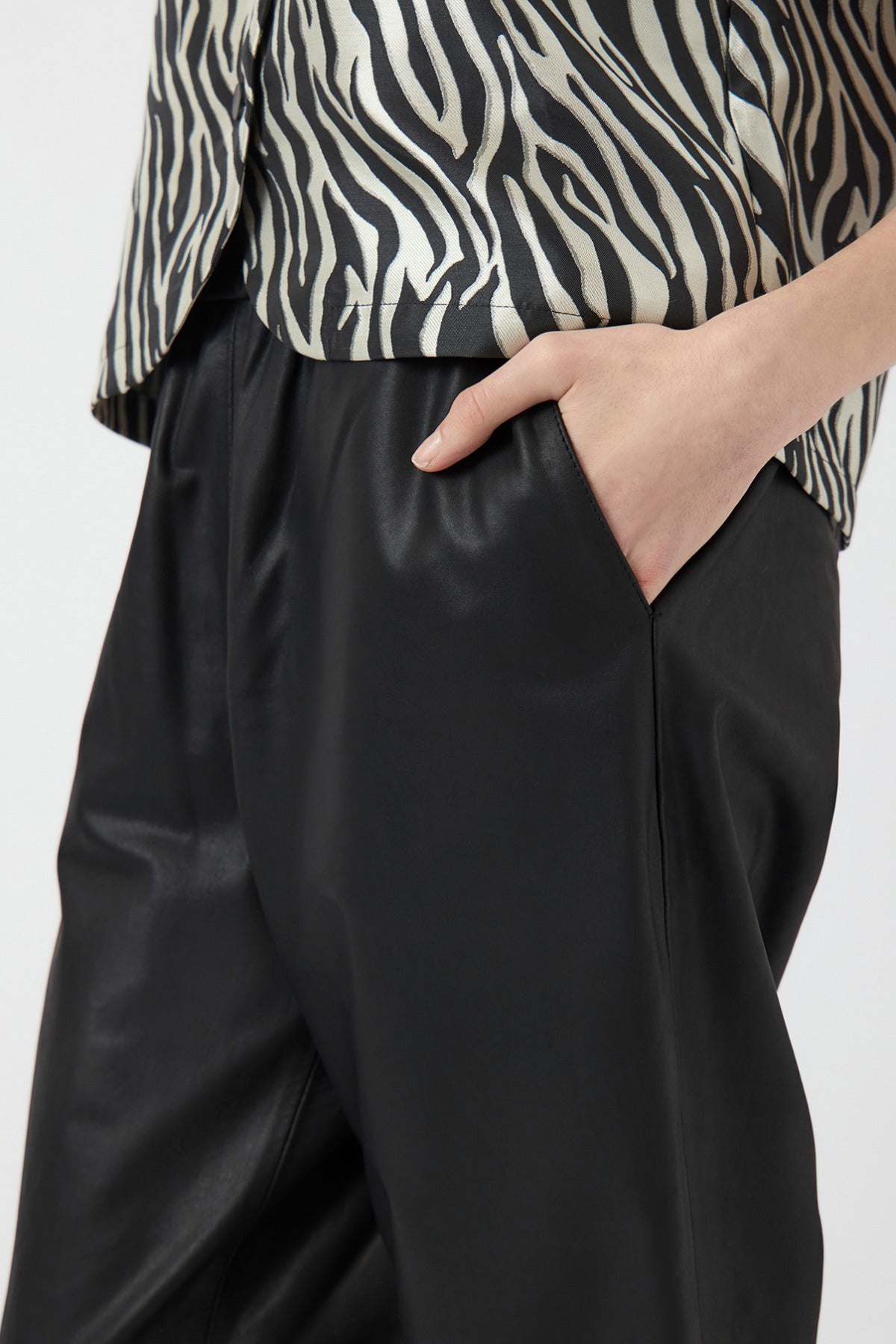 YAS YASSOPHIE HW LEATHER PANTS NOOS