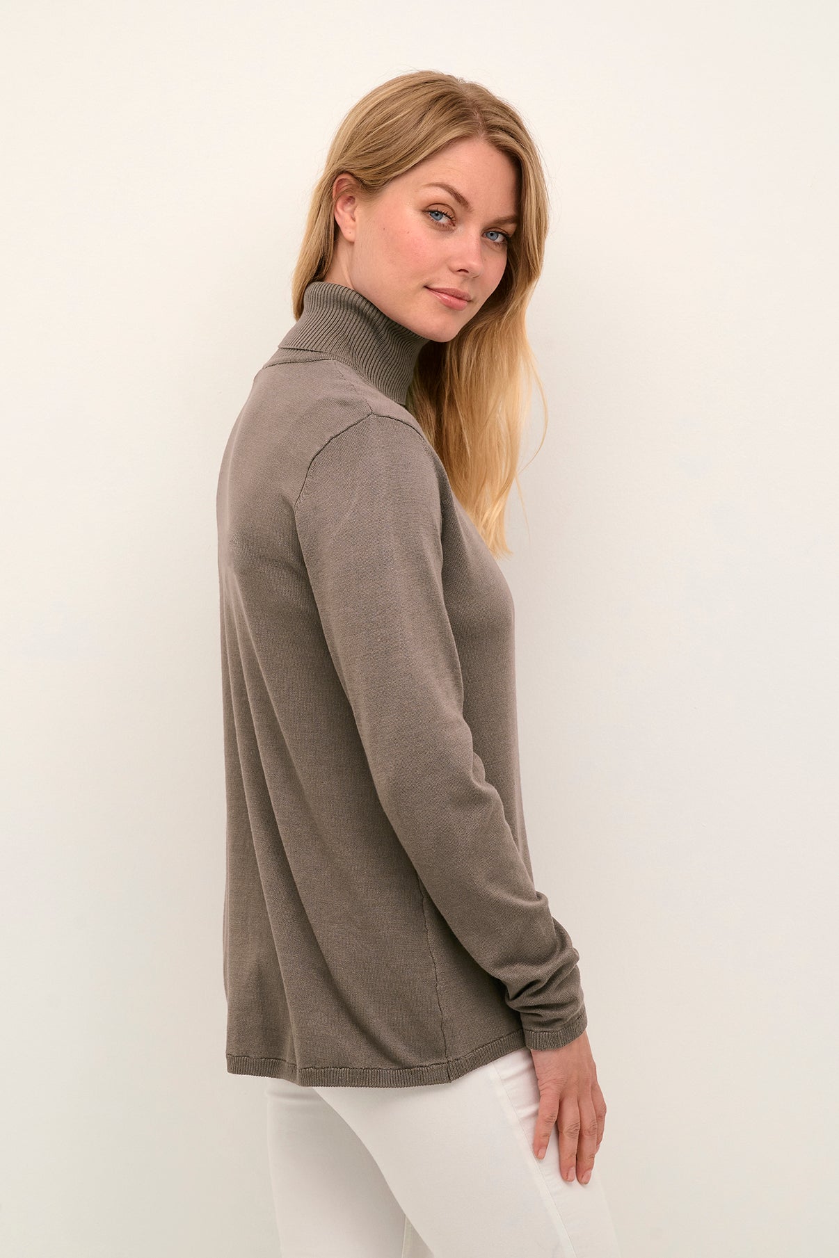 Culture CUannemarie Loose Roll-Neck