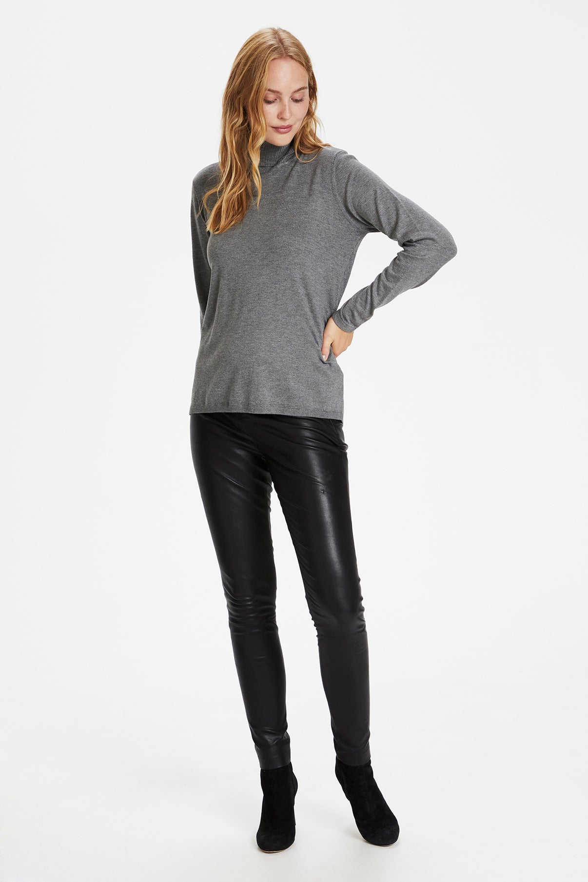 Culture CUannemarie Loose Roll-Neck