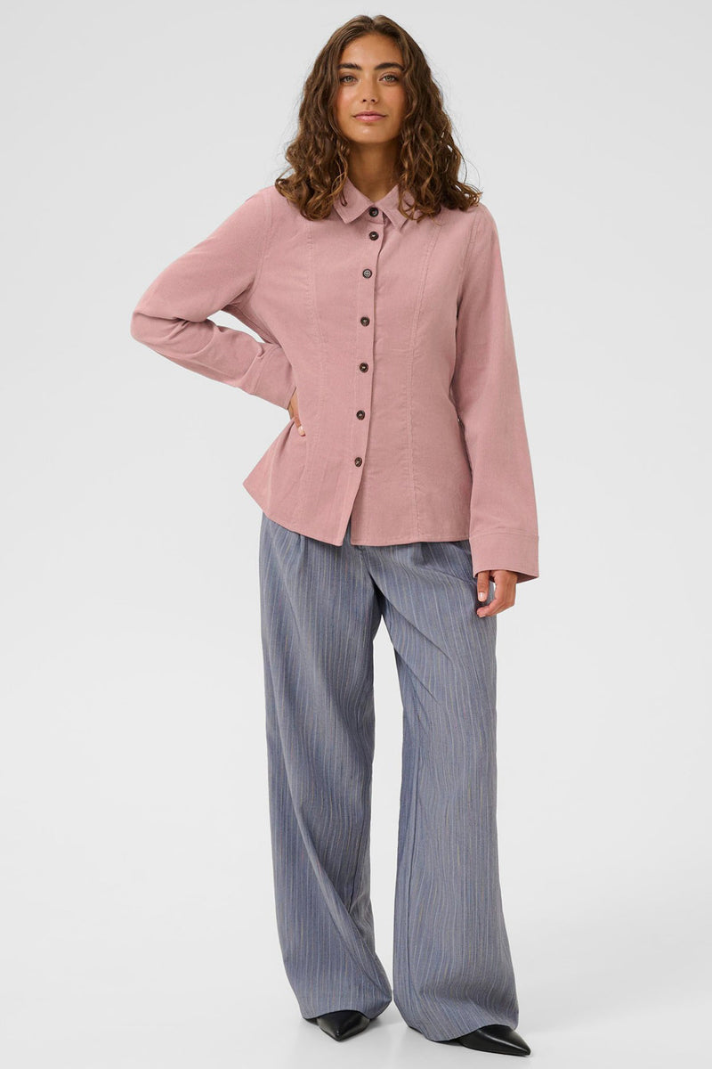 Culture CUbetonia Rhaena Shirt