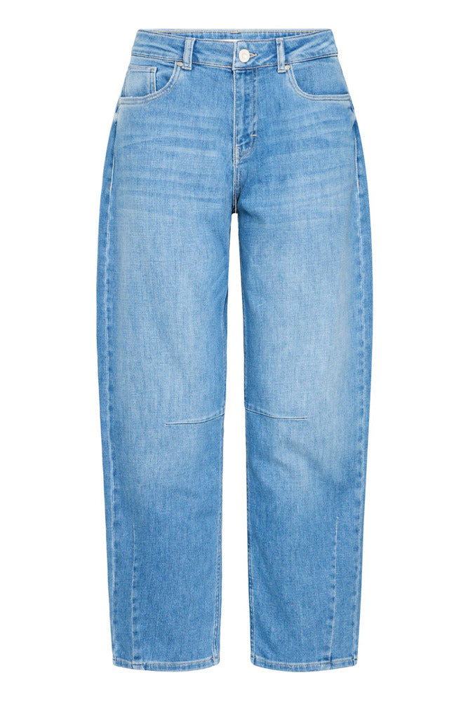 Medium blå højtaljede jeans med barrel fit og synlige lommer foran og bagpå.