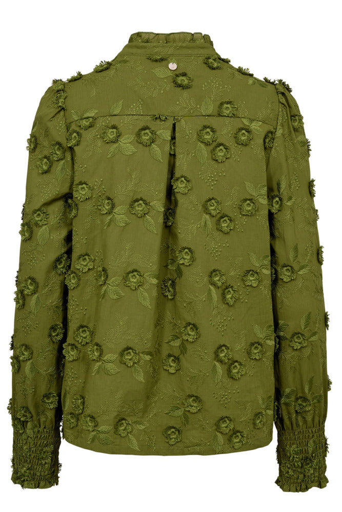 Langærmet olivengrøn bluse med tekstureret blomsterbroderi og ståkrave.