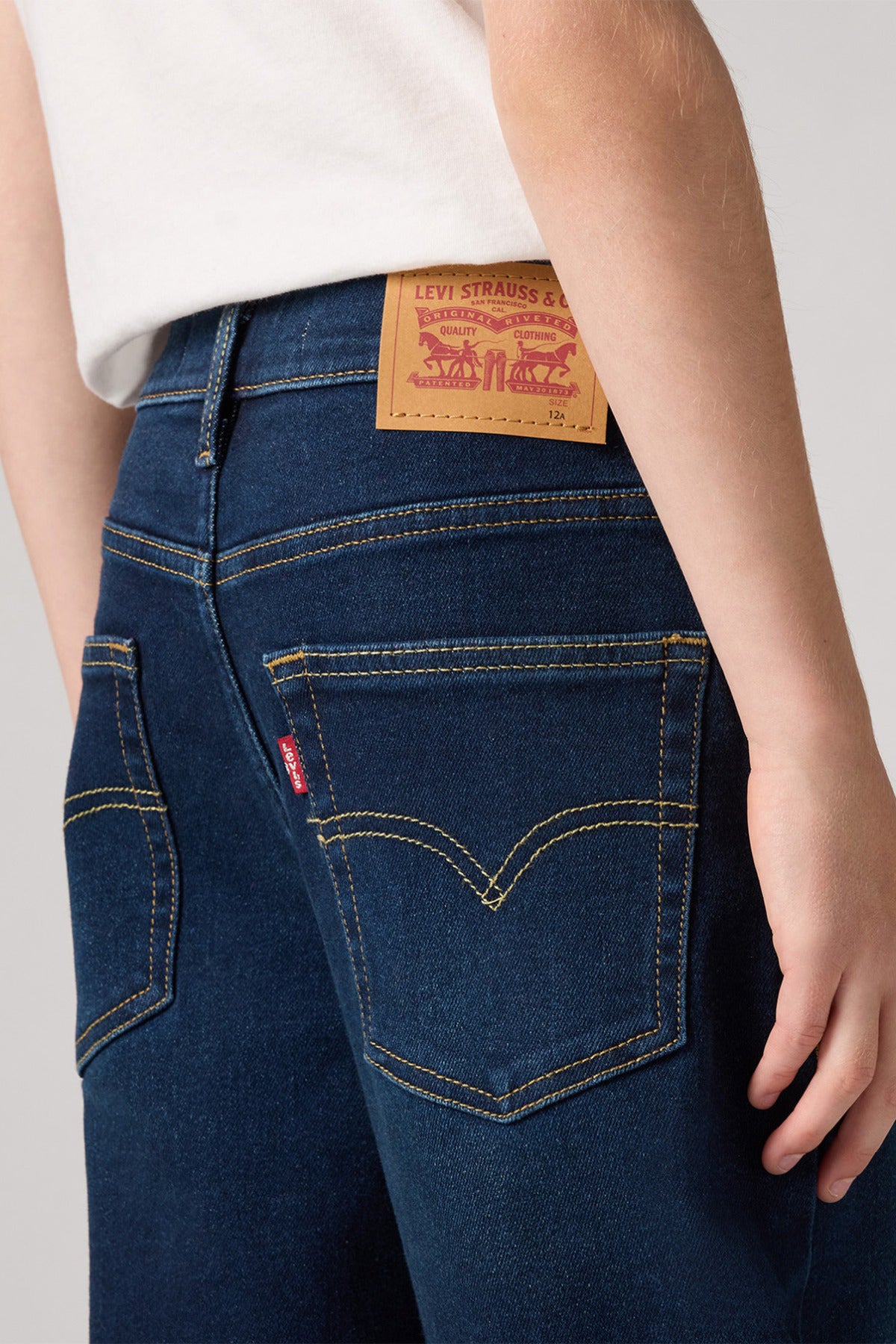 LEVIS BOY JEANS STAY LOOSE