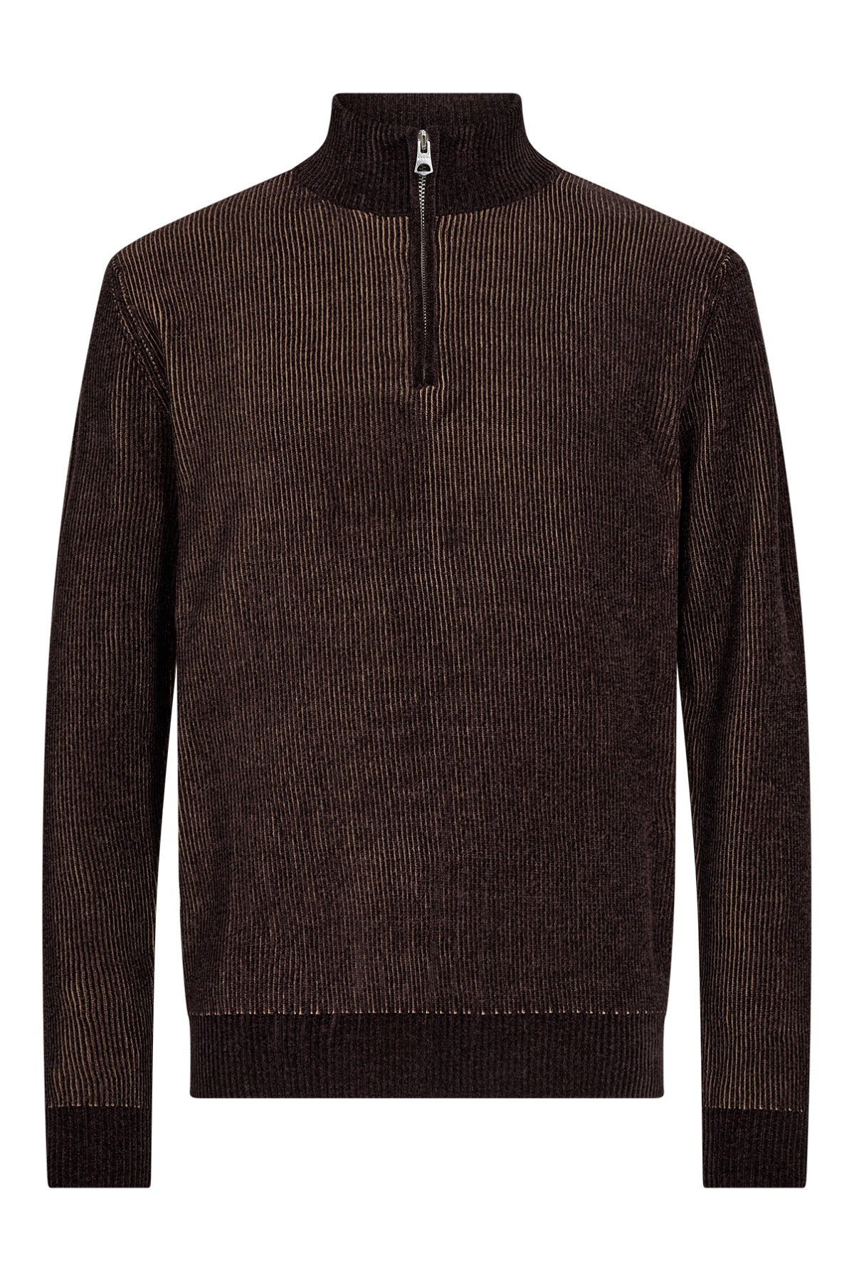 Langærmet strik i sort kaffe farve med half zip og ribstrikkede manchetter og kant.