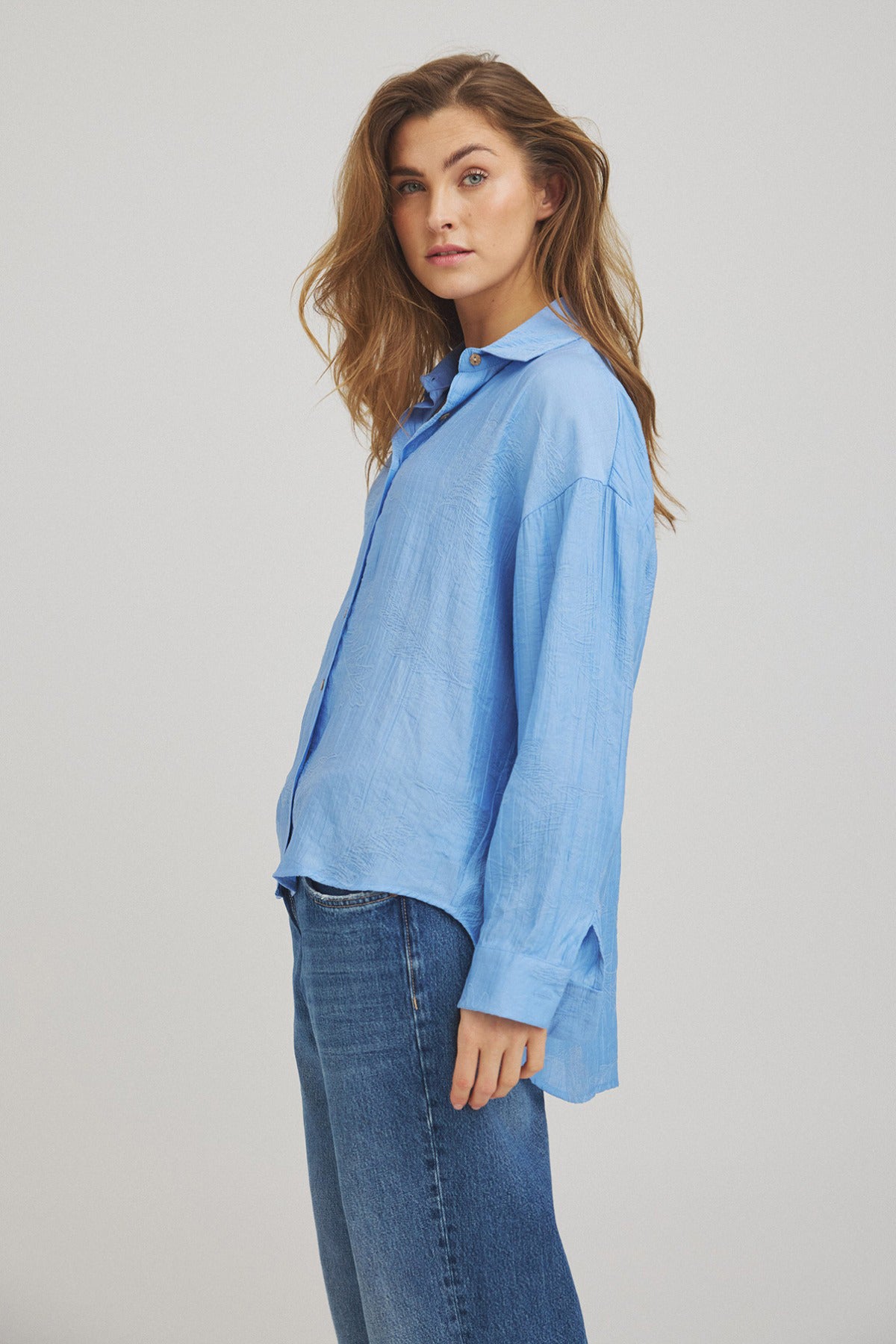 Aimi - Let skjorte i viskosekvalitet