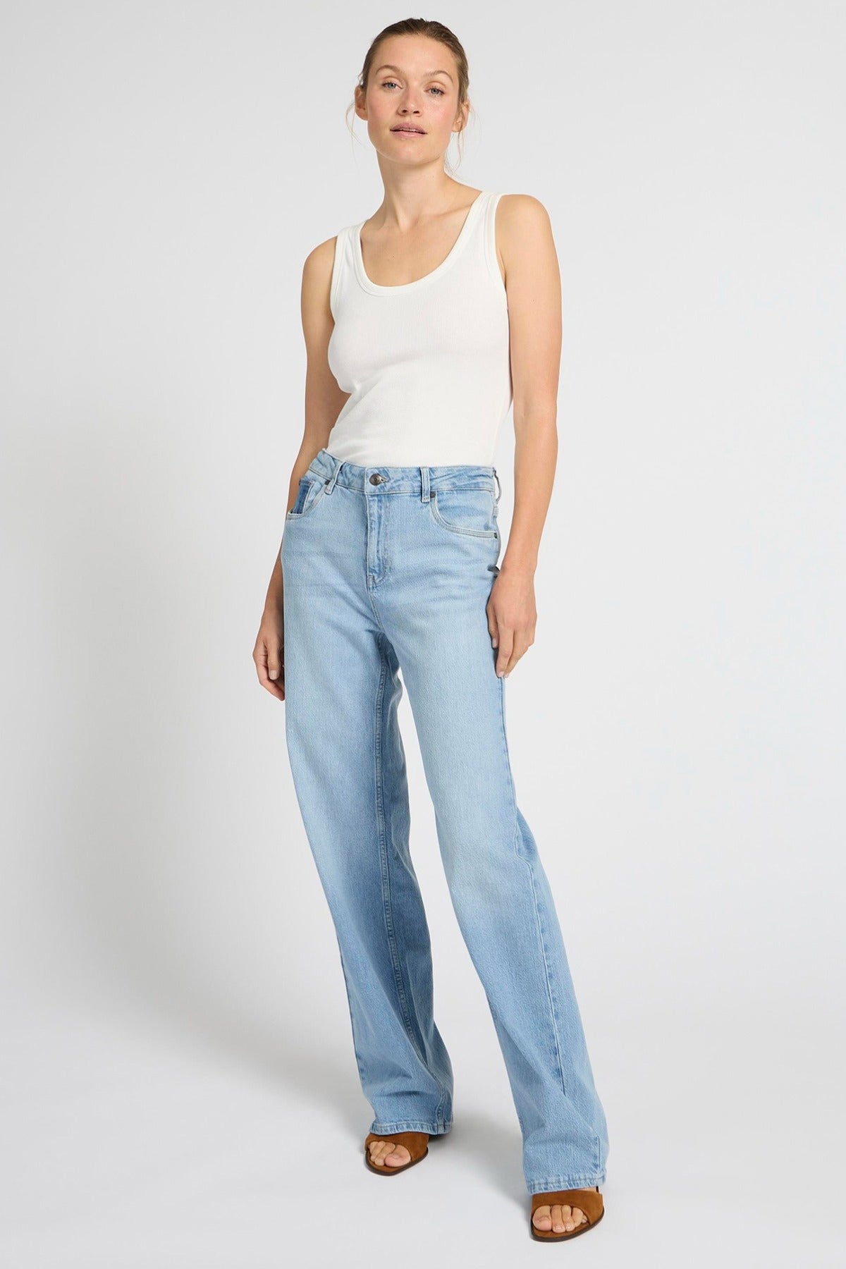 PZVEGA - Ultra højtaljede jeans med brede ben