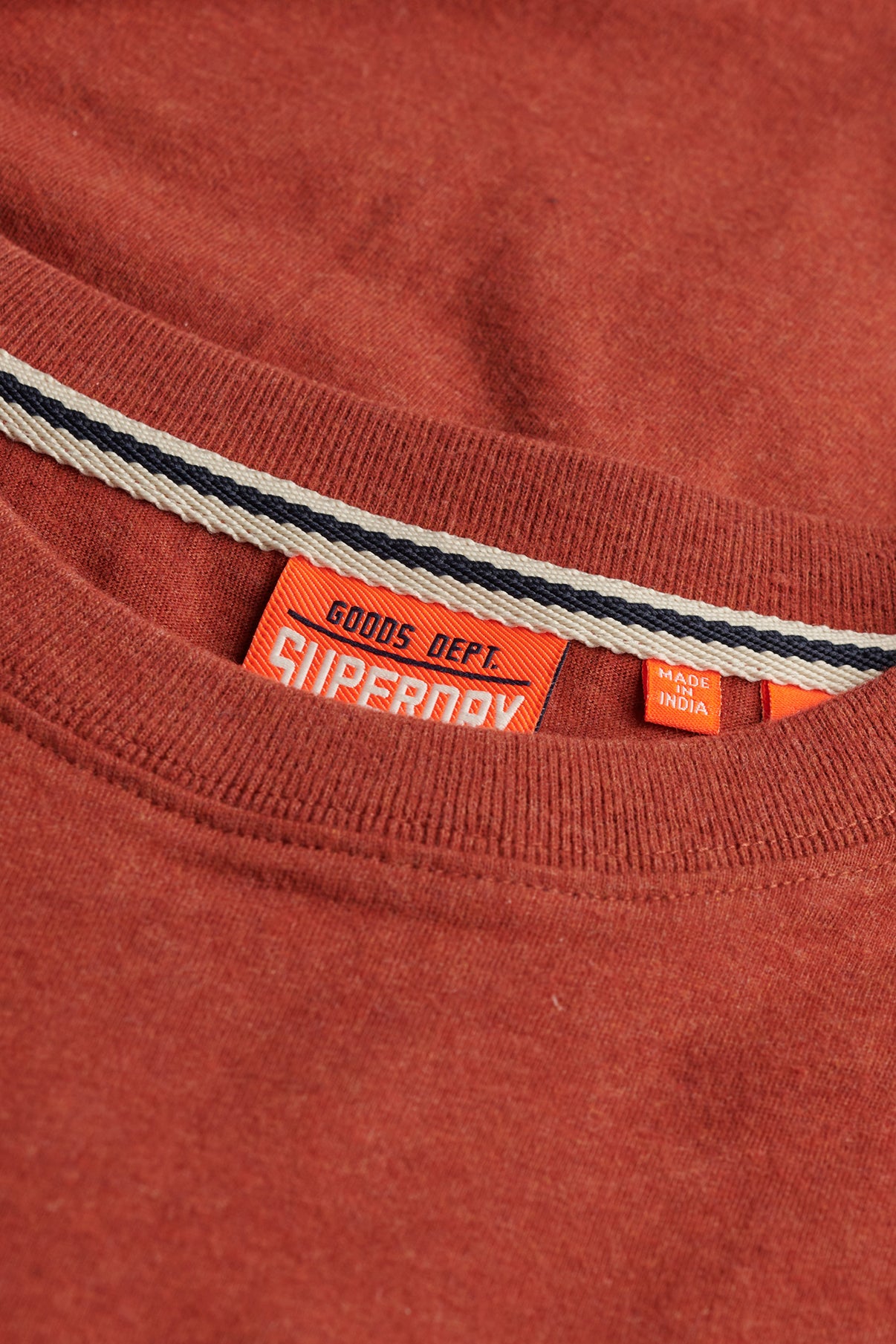 SUPERDRY ESSENTIAL LOGO EMB TEE