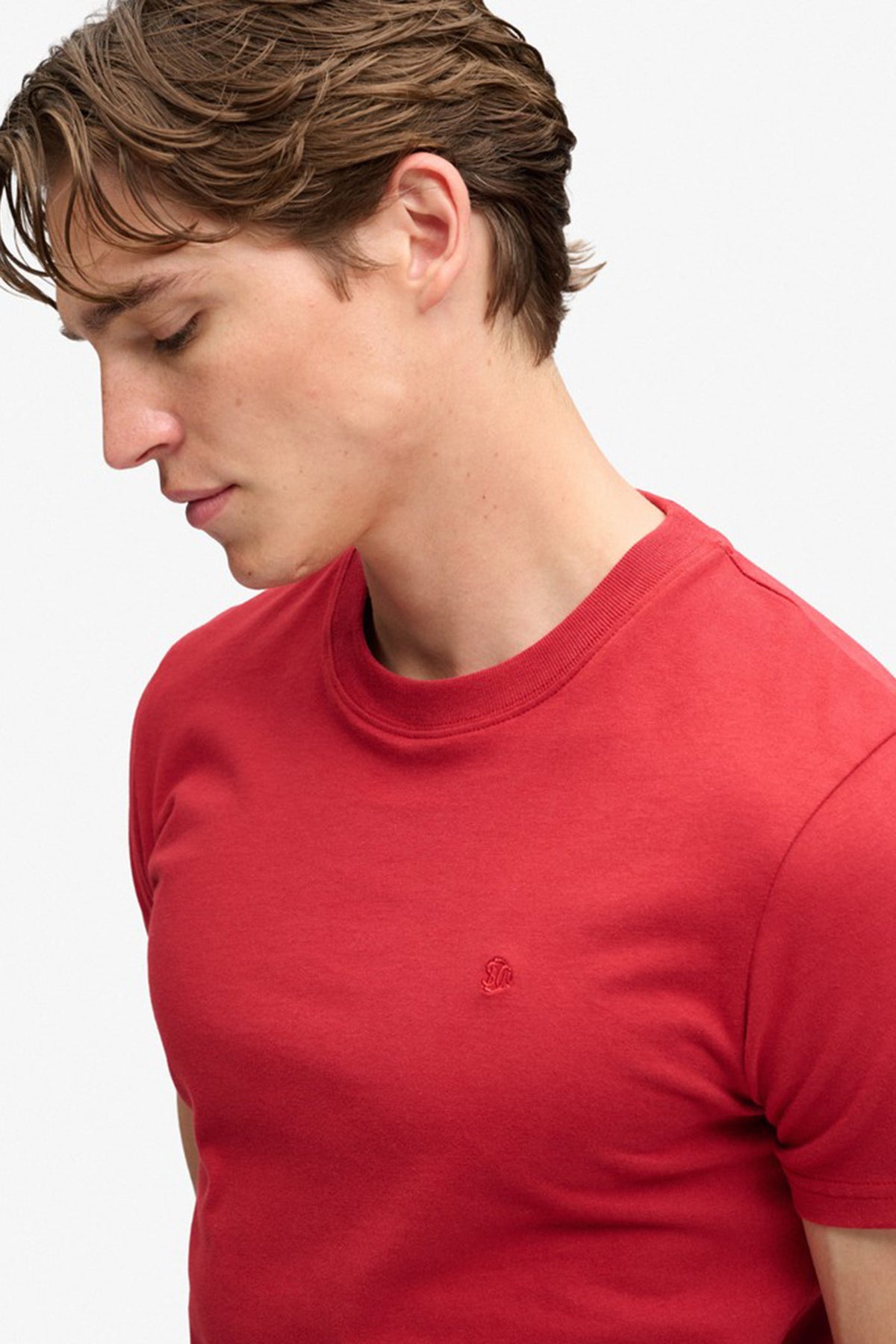 ESSENTIAL SDCO LOGO - Kortærmet basis t-shirt med broderet logo