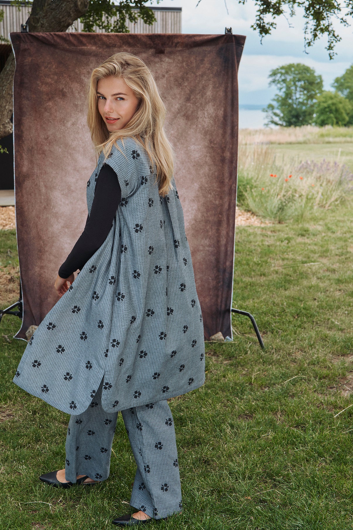 Liana - Kortærmet tunika med blomster print
