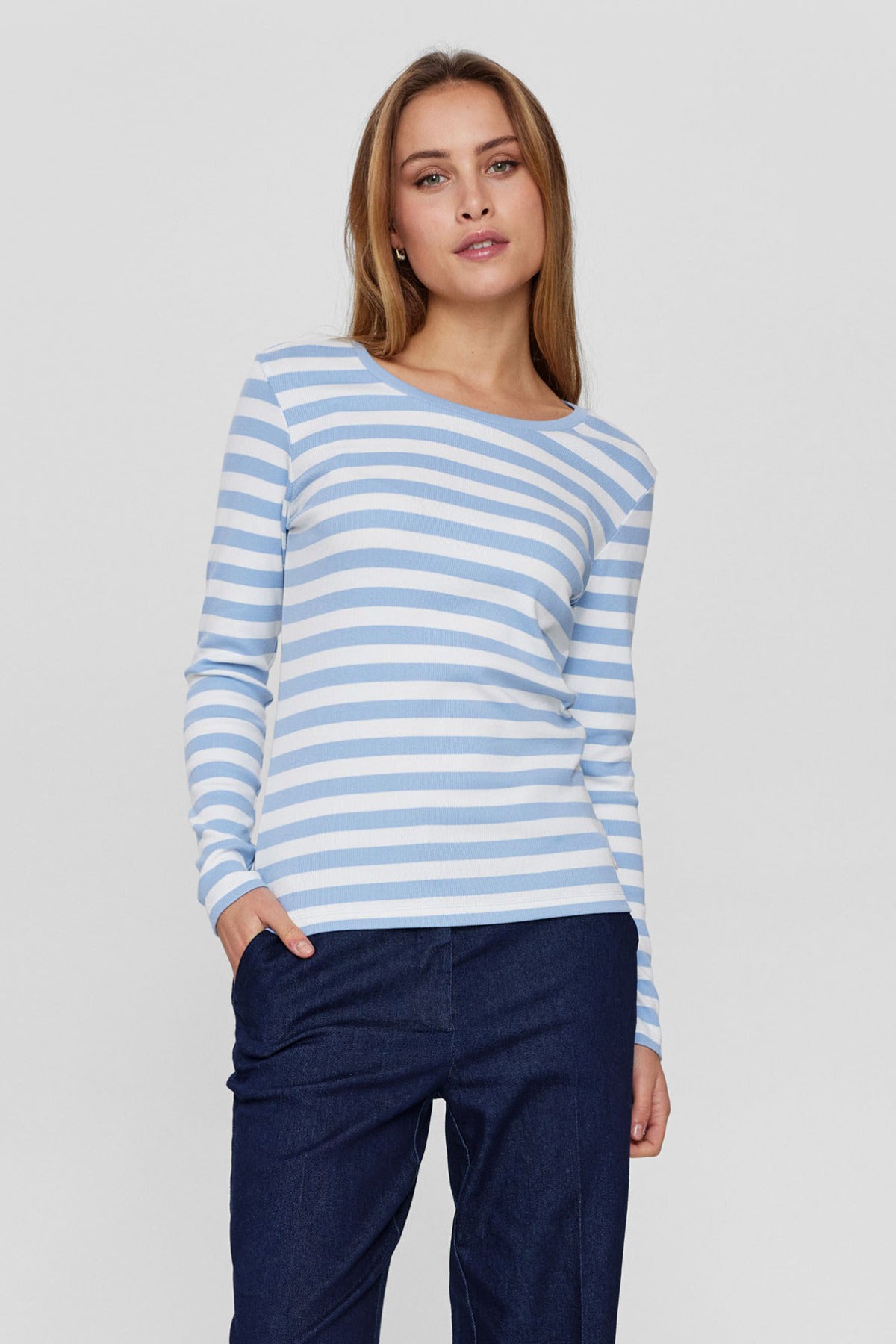 NUMIXIE - Langærmet blød stribet t-shirt
