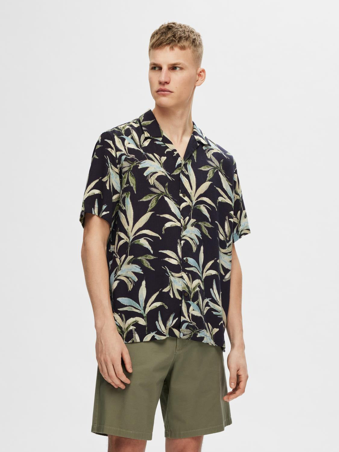 SELECTED HOMME SLHREGNOA MIX SHIRT SS RESORT