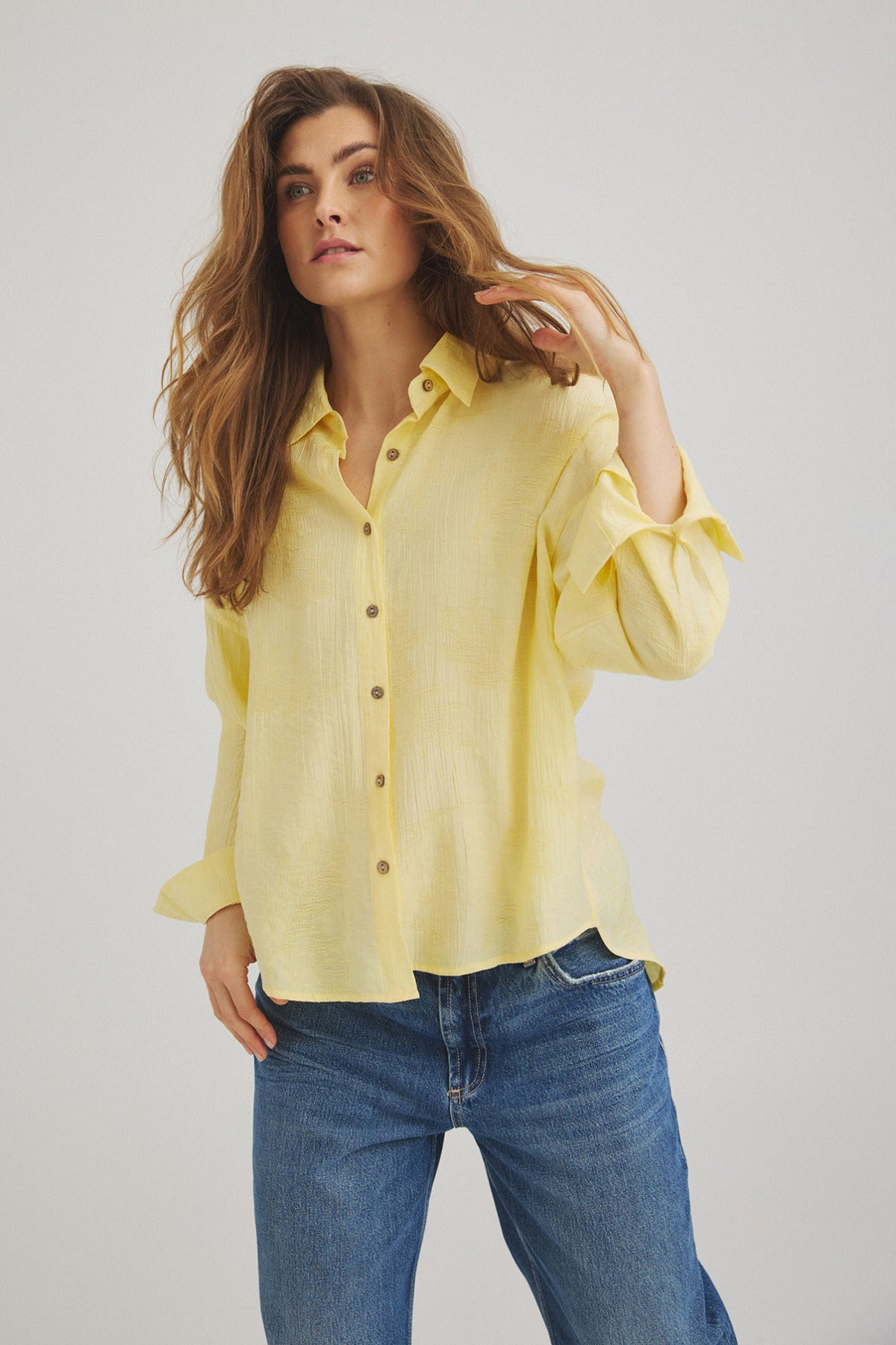 Aimi - Let skjorte i viskosekvalitet