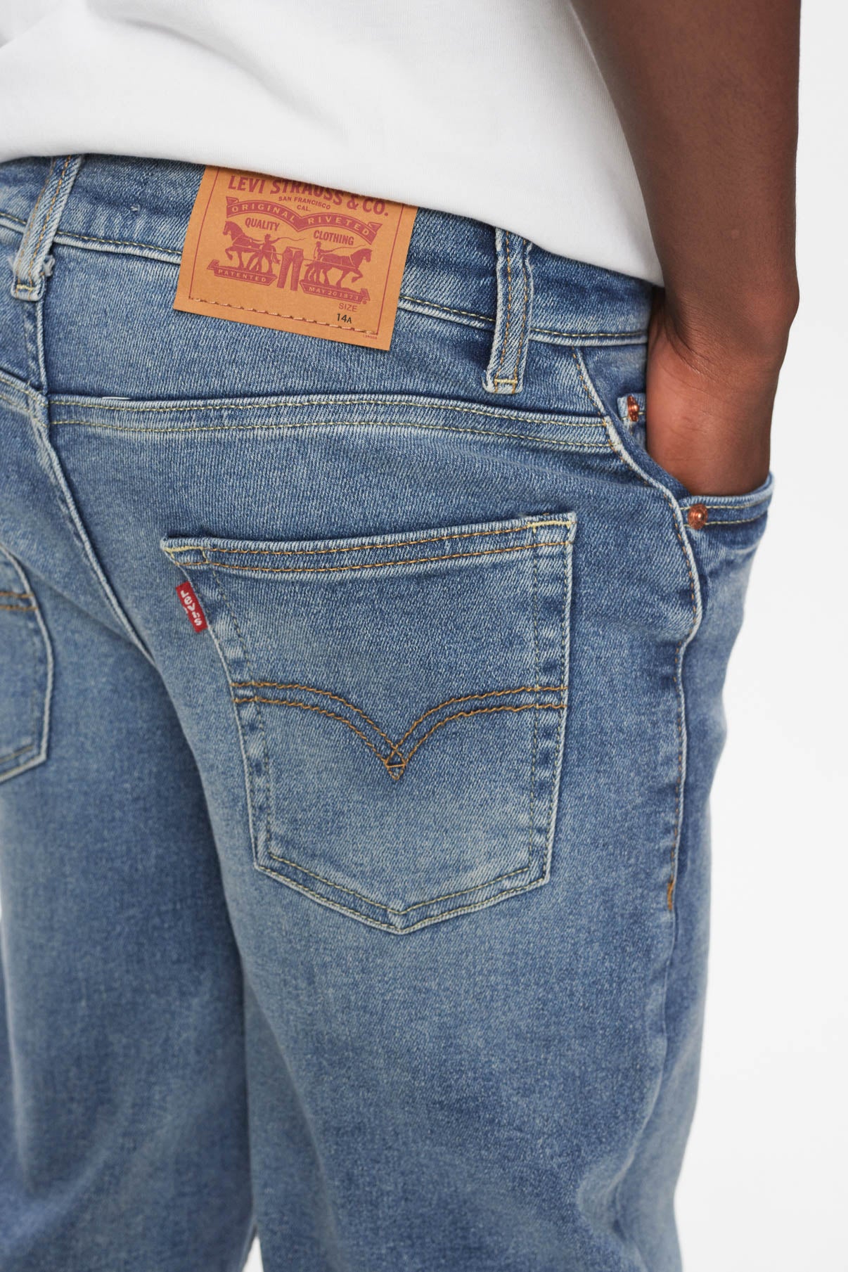 LEVIS BOY JEANS STAY LOOSE