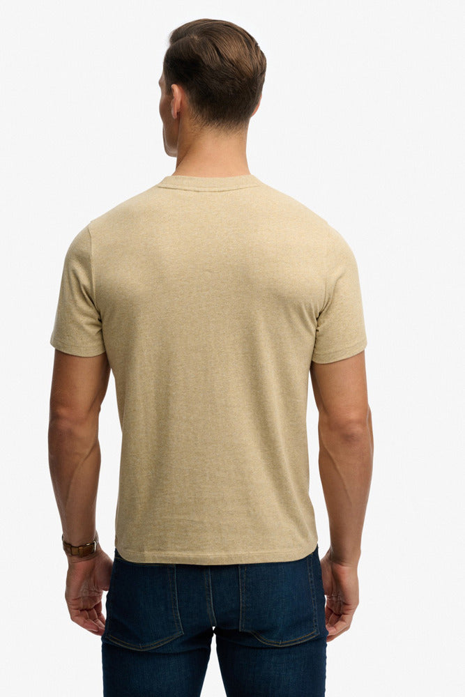 T-shirt med print på brystet