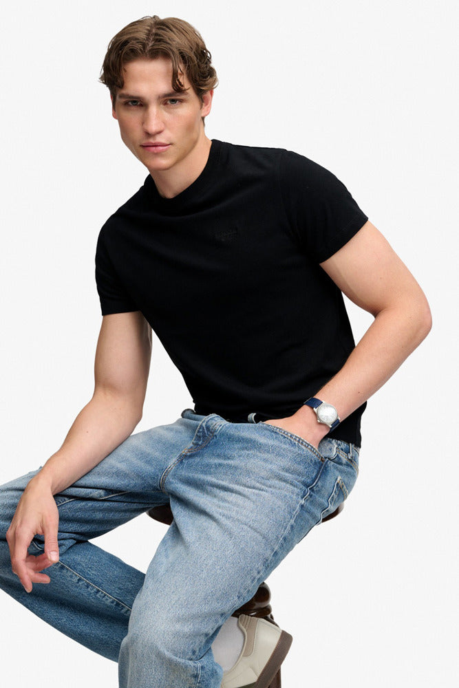 ESSENTIAL STACKED LOGO - Kortærmet basis t-shirt med broderet logo