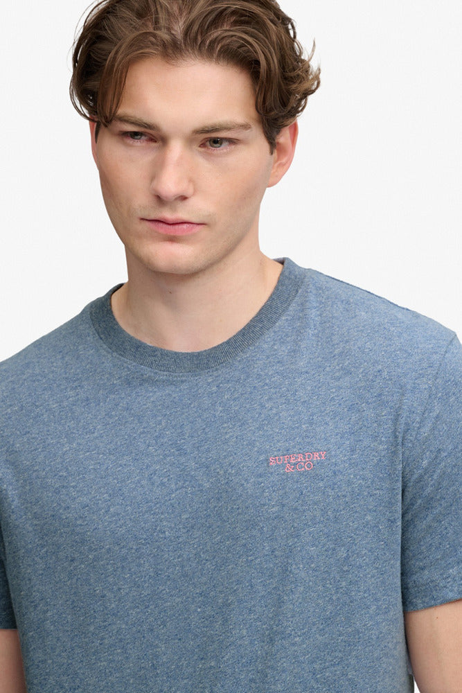 ESSENTIAL STACKED LOGO - Kortærmet basis t-shirt med broderet logo