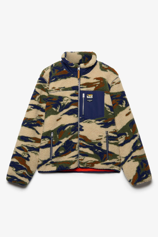 Teddy fleece med camo mønster og lynlås